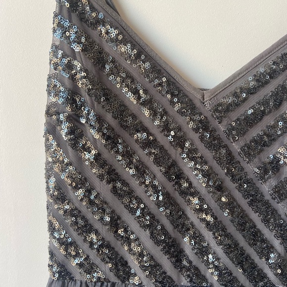 Sparkling grey dress - Picture 2 of 5